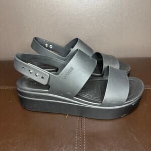 Crocs low wedge Brooklyn slingback sandals size 9